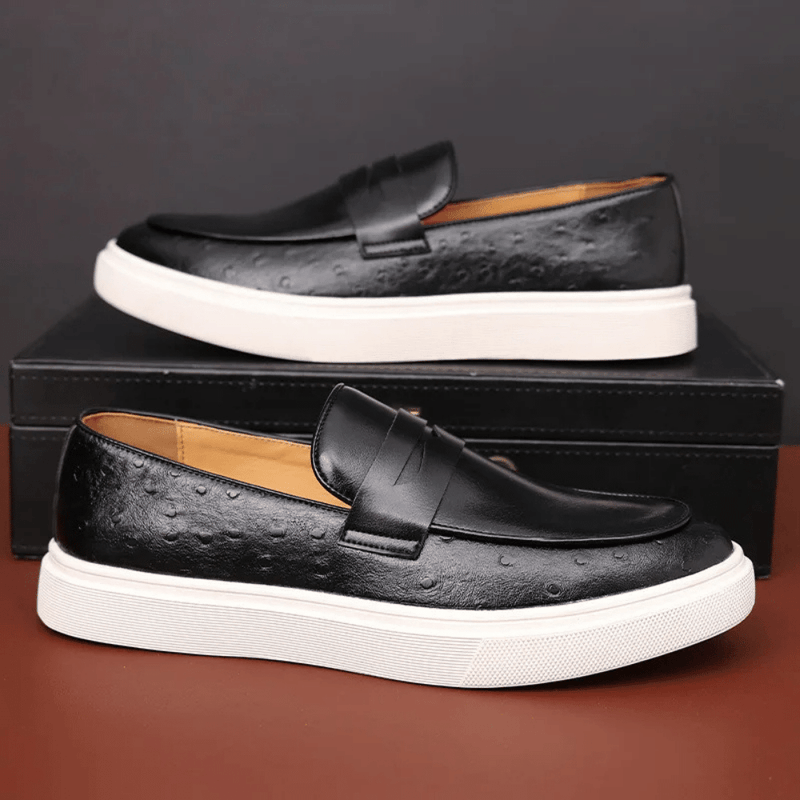 Mocassim Slip On Masculino de Couro Reine