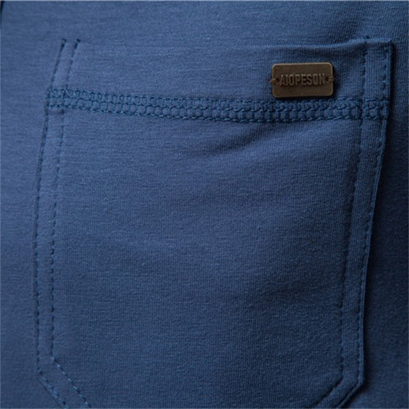 Camiseta Masculina com Gola em V Imperial